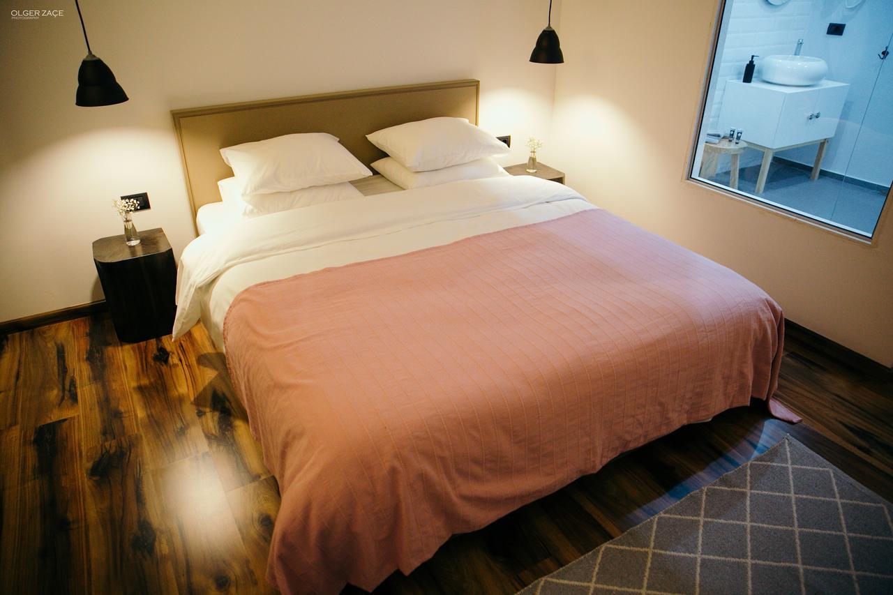 7Seven Hotel Korce Buitenkant foto