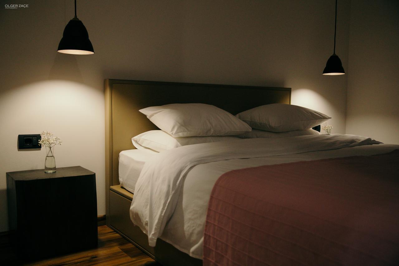 7Seven Hotel Korce Buitenkant foto