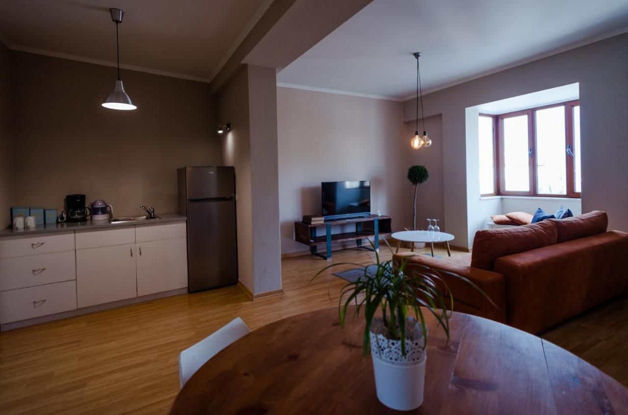 7Seven Hotel Korce Buitenkant foto