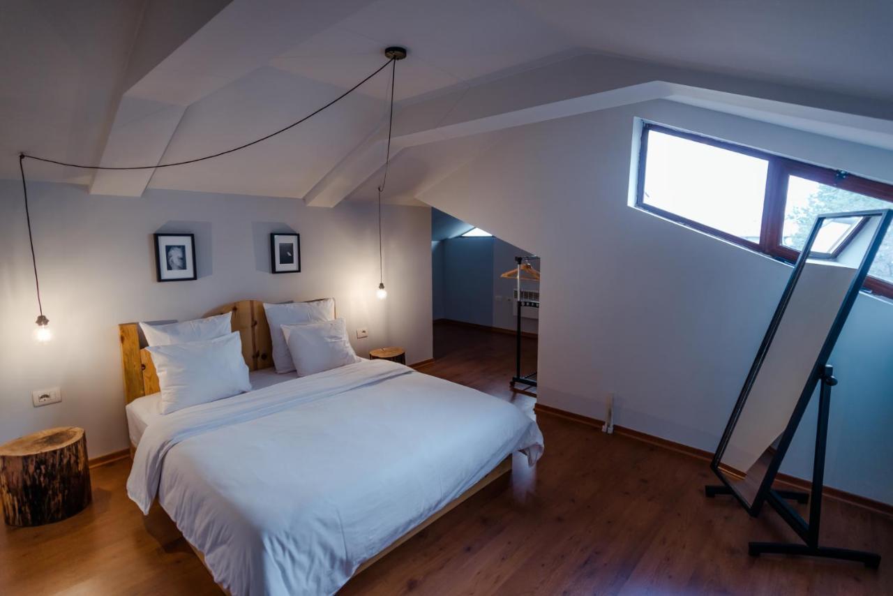 7Seven Hotel Korce Buitenkant foto